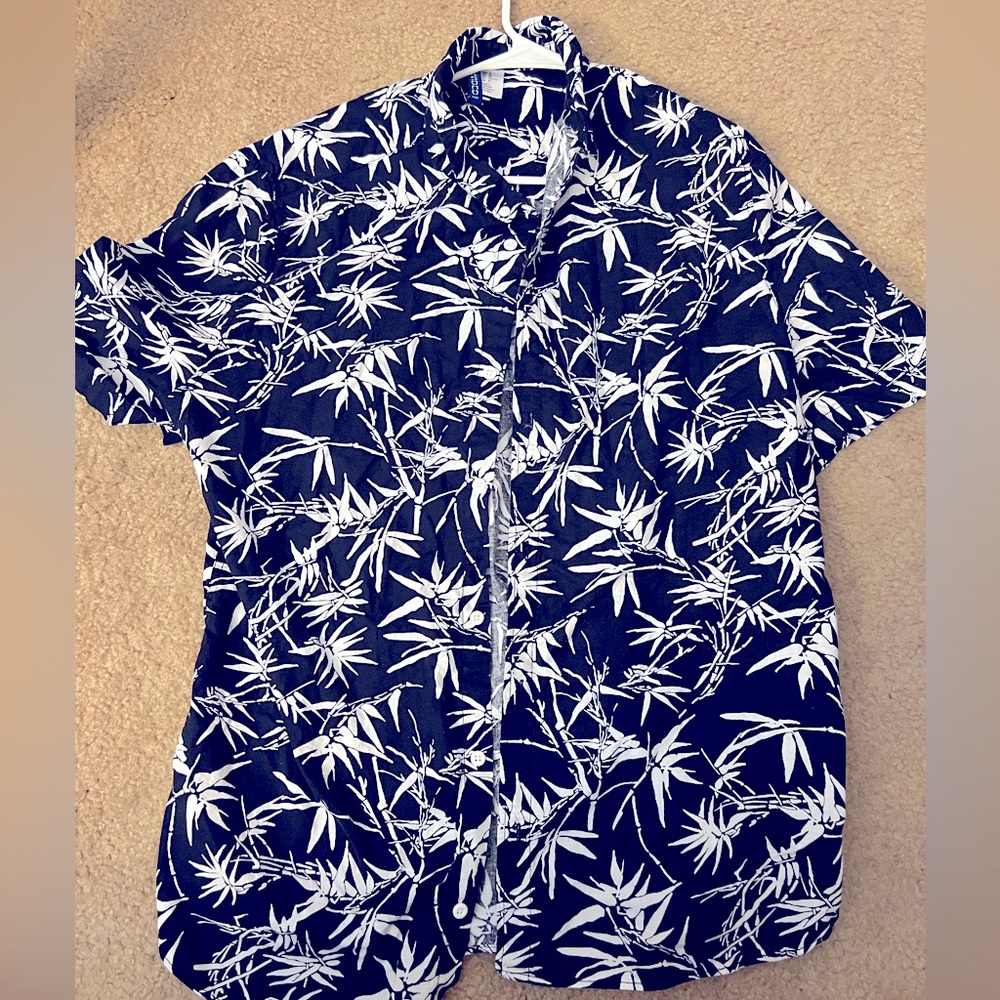 H&M button up shirt
